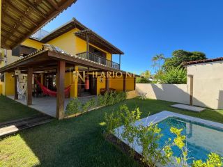 Casa com 5/4, sendo 4 suítes, à venda no Condomínio Enseada Praia da Espera.