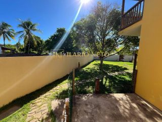 Casa com 5/4, sendo 4 suítes, à venda no Condomínio Enseada Praia da Espera.