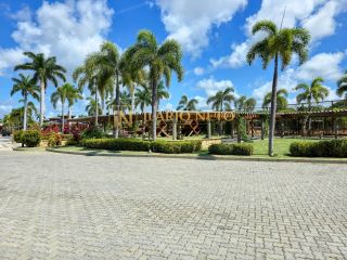 Lote à venda no La Laguna, em Praia do Forte.