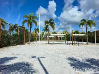 Lote à venda no La Laguna, em Praia do Forte.