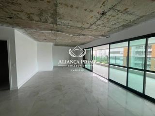 Apartamento Para Vender com 3 quartos 3 suítes no bairro Alphaville  em Salvador