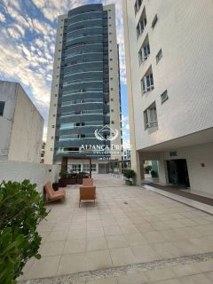 Apartamento Para Vender com 3 quartos 3 suítes no bairro Costa Azul em Salvador