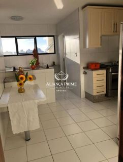 Apartamento Para Vender com 4 quartos 4 suítes no bairro Pituba em Salvador