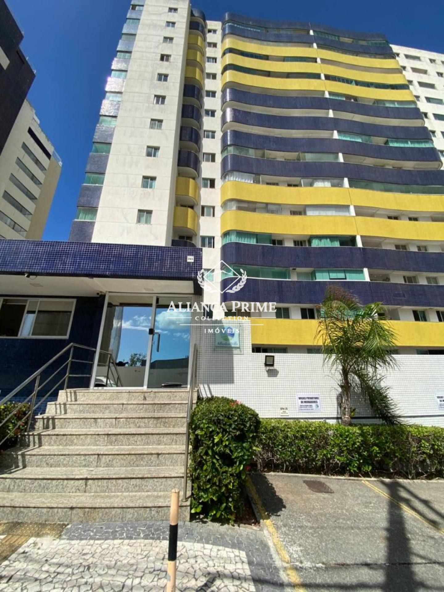 Apartamento Para Vender com 2 quartos 1 suítes no bairro Armação em Salvador