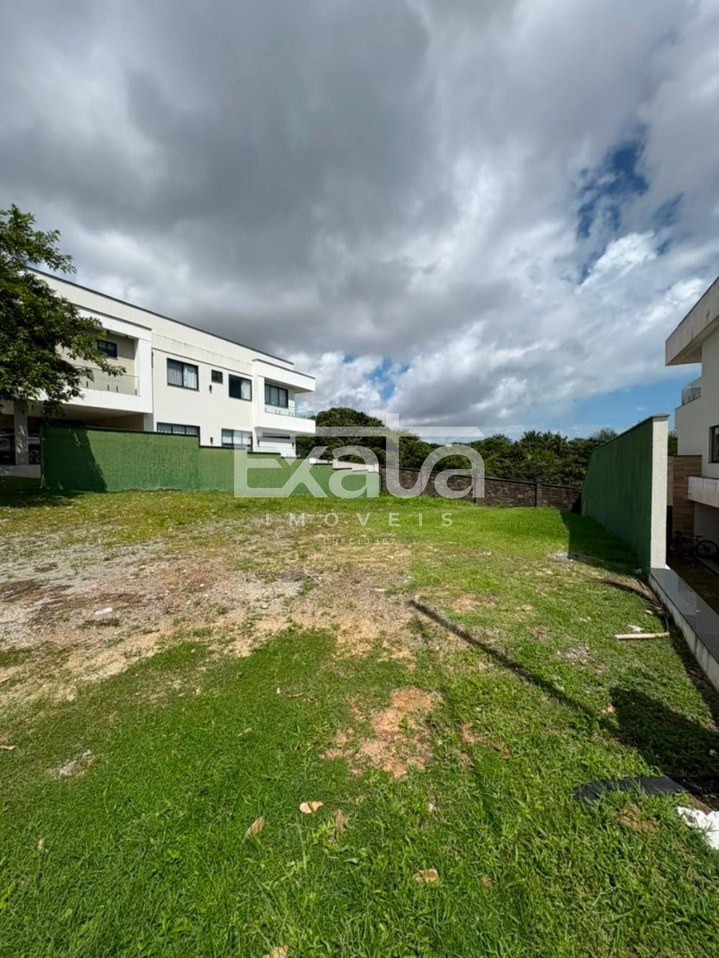 Lote Alphaville - Araçagy