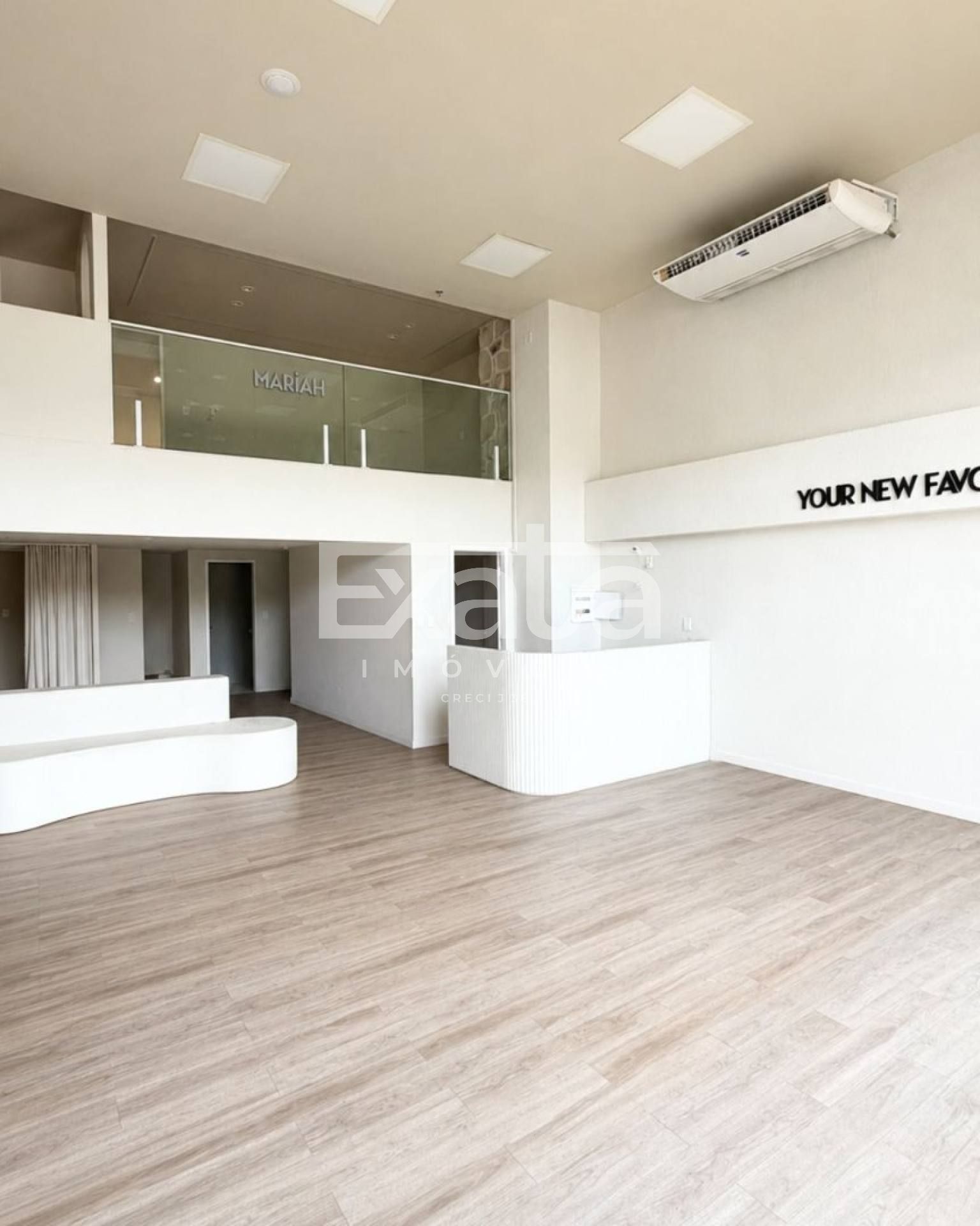 Loja Comercial - Golden Tower | Renascença