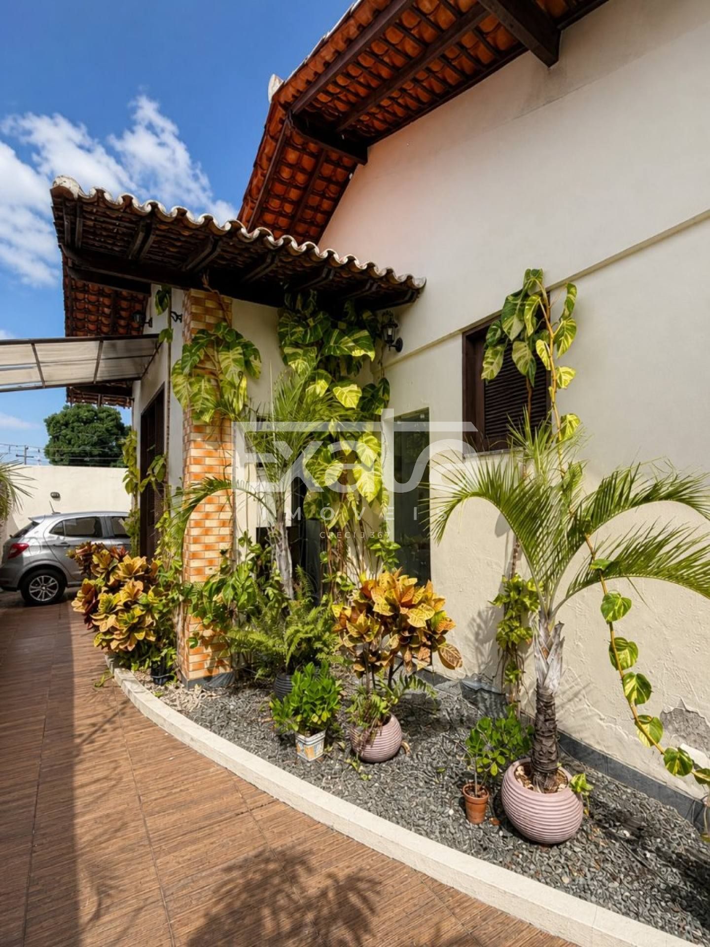 Casa Comercial - Calhau