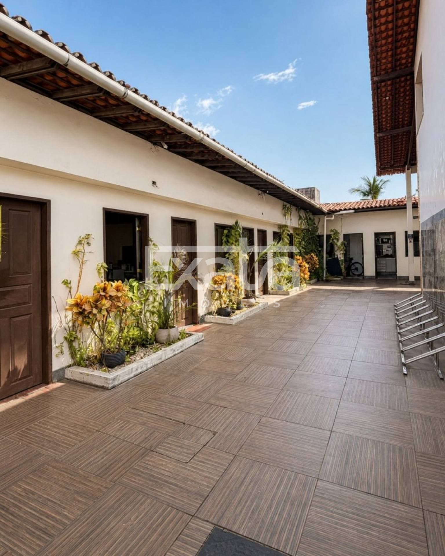 Casa Comercial - Calhau