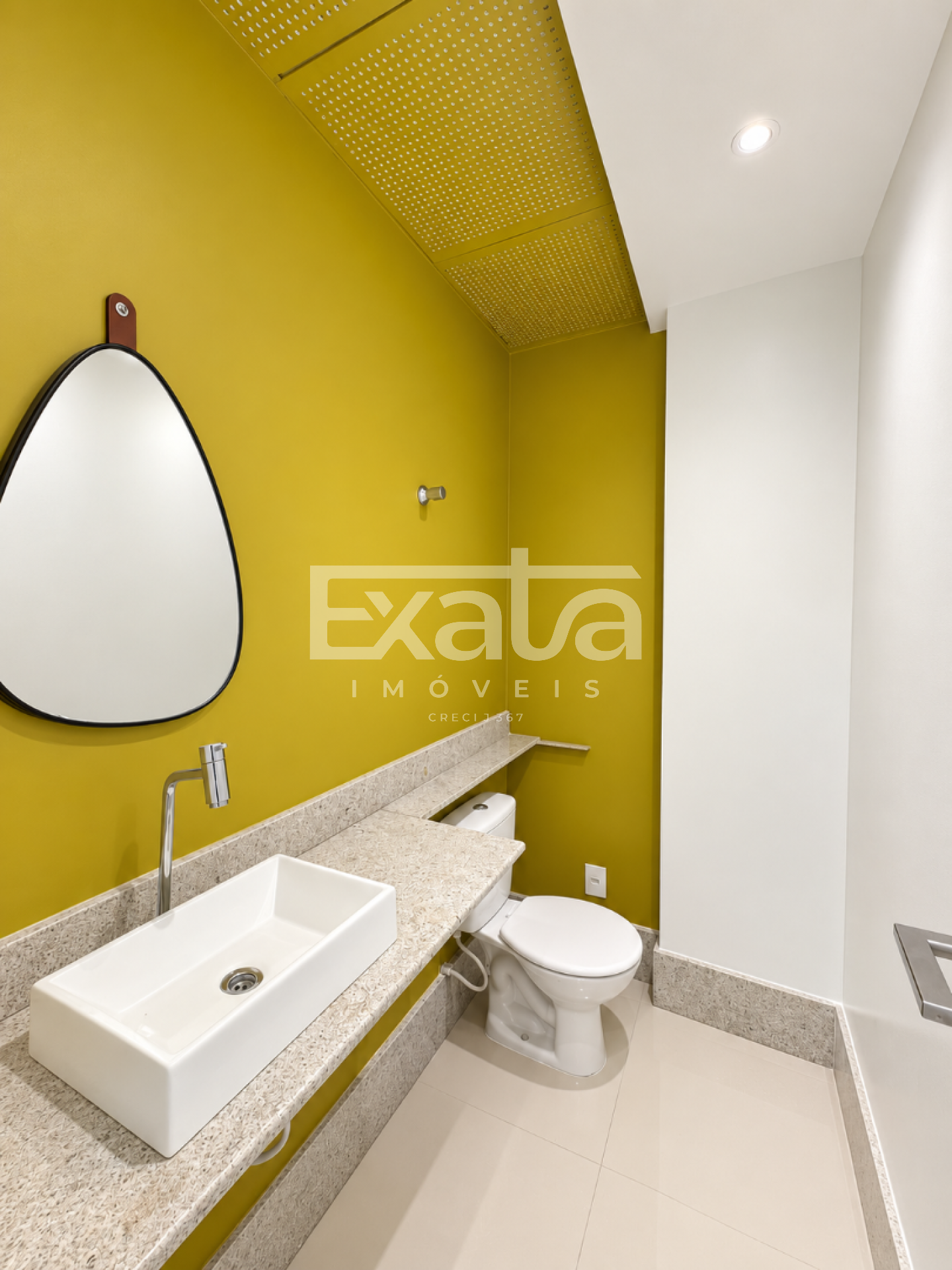Sala Comercial de 45m² - Calhau