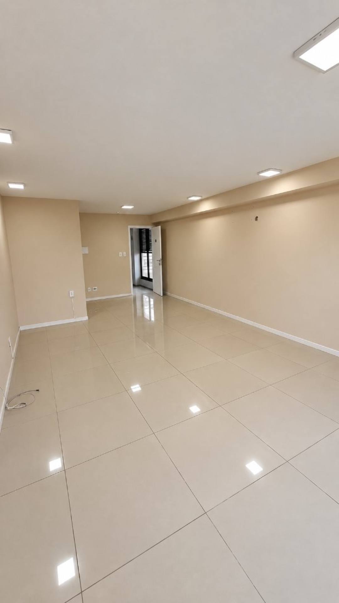 Sala Comercial - Golden Tower