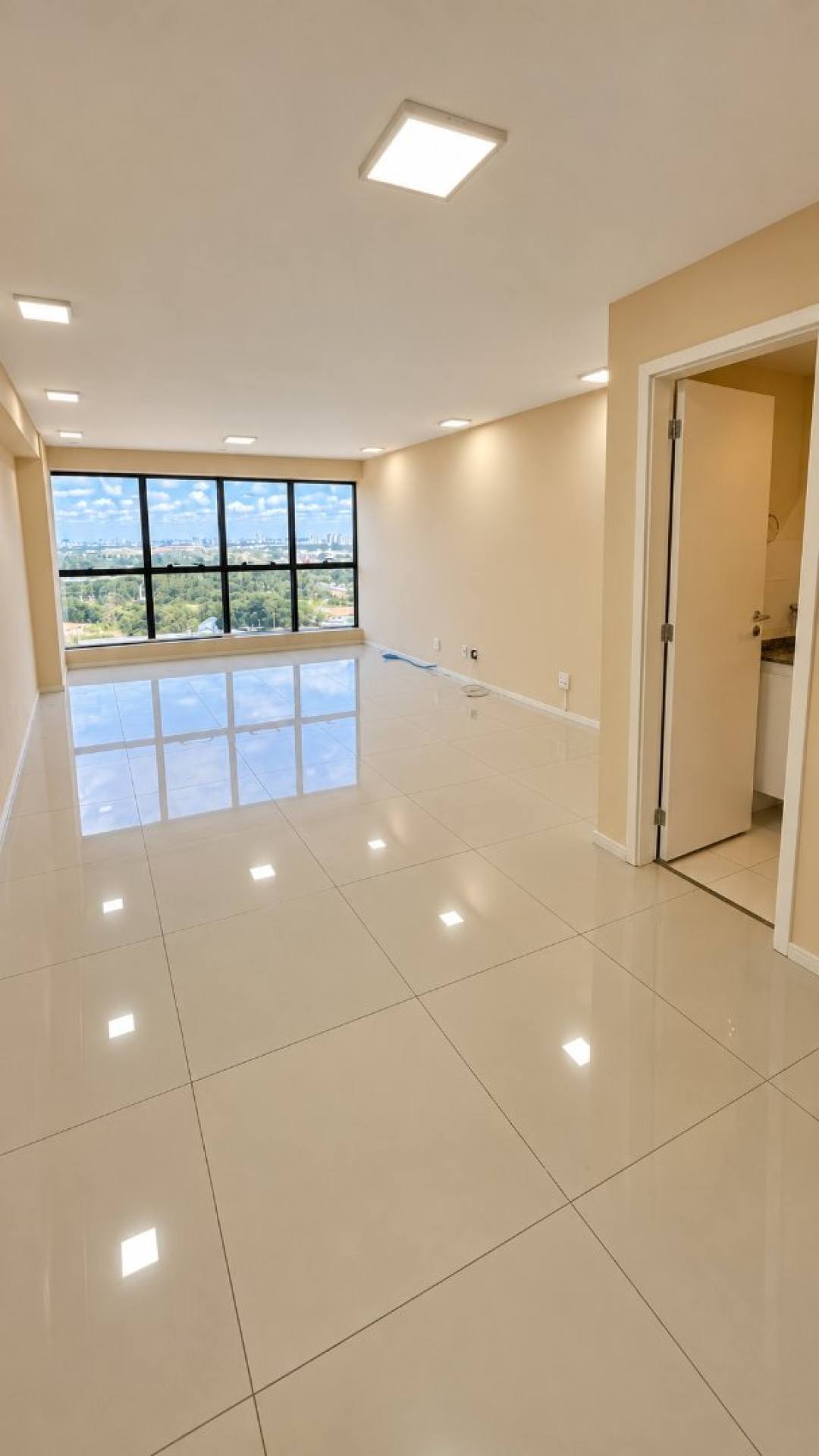 Sala Comercial - Golden Tower