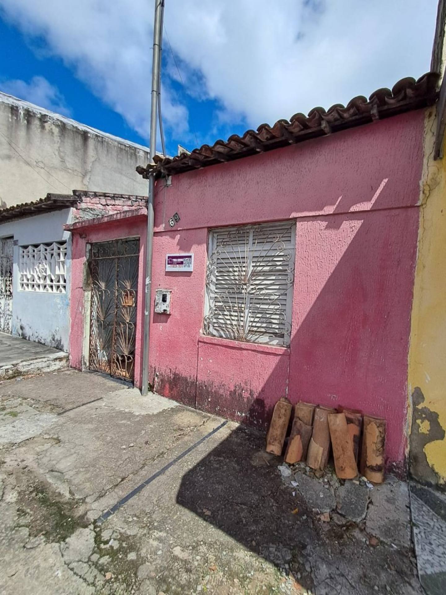 Casa no B. América próximo a Avenida Desembargador Maynard