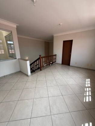 CASA NO CIRURGIA PROXIMO A AV DESENBARGADOR MAYNARD