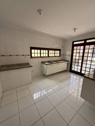 CASA NO CIRURGIA PROXIMO A AV DESENBARGADOR MAYNARD