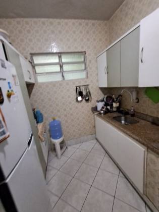 Casa localizada na Avenida Hermes Fontes