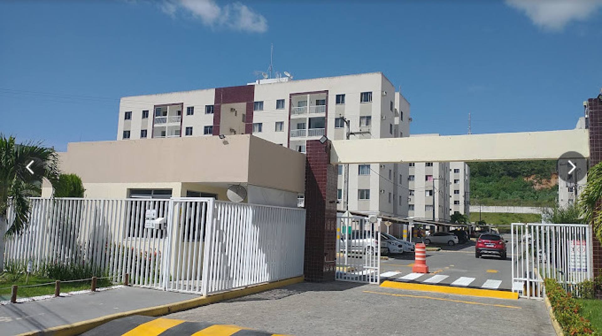 Apartamento no Condomínio Recanto das Árvores no bairro: Jabotiana