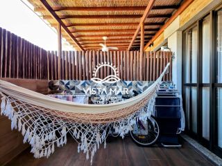 Vila dos Amigos – Itacimirim Conforto, praticidade e o privilégio de viver no litoral baiano