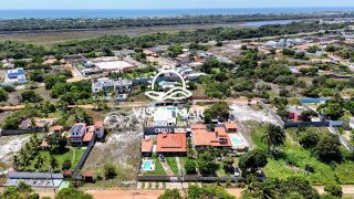 Condomínio Lagoas de Guarajuba Conforto, espaço e qualidade de vida em um dos condomínios que mais crescem no litoral norte baiano.