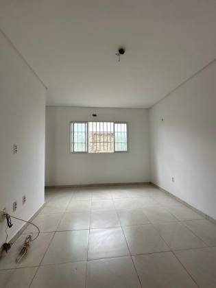 Casa no loteamento Juruá
