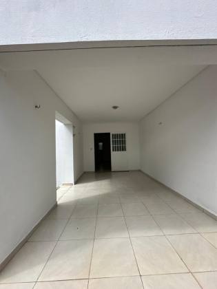 Casa no loteamento Juruá
