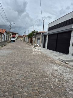 Casa Para Vender com 2 quartos 1 suítes no bairro Alagoinhas Velha em Alagoinhas