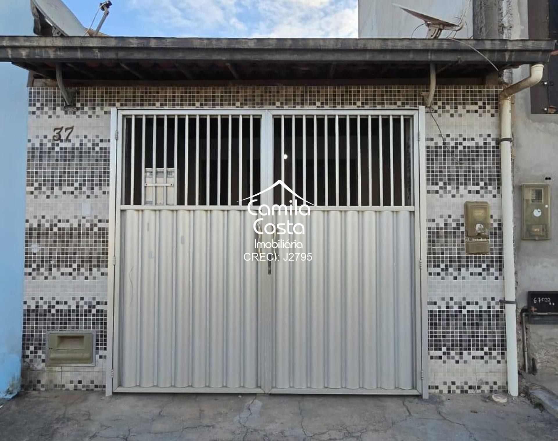 Casa Para Vender com 3 quartos no bairro 2 de Julho