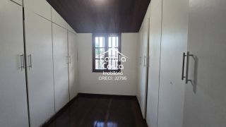 Mansão Clássica em Madeira de Lei: O Seu Refúgio de Alto Padrão com Vista Panorâmica no Centro de Alagoinhas-BA, com 4 quartos 4 suítes