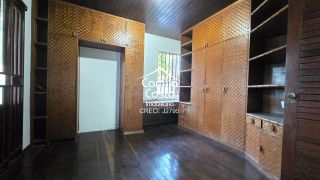 Mansão Clássica em Madeira de Lei: O Seu Refúgio de Alto Padrão com Vista Panorâmica no Centro de Alagoinhas-BA, com 4 quartos 4 suítes