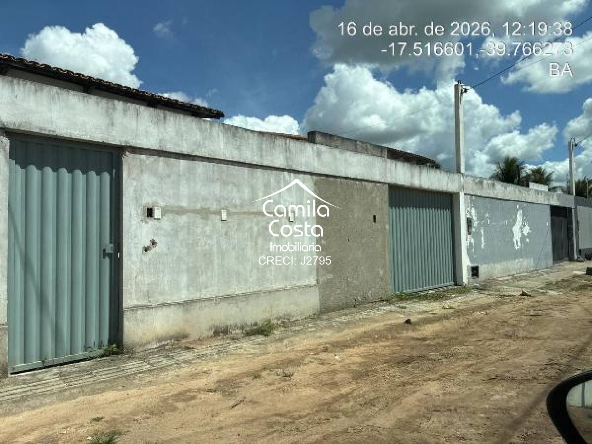 Casa Para Vender no bairro Jardim Caraipe em Teixeira De Freitas - Leilão Caixa