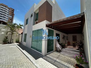 Casa Duplex com 3 suítes em Cond Fechado - Atalaia