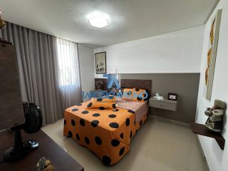 Casa Duplex com 3 suítes em Cond Fechado - Atalaia