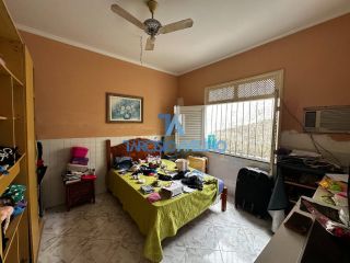 Vendo casa 2/4 na Farolândia com 1 suíte