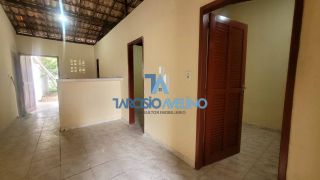 Casa 2/4 na Coroa do Meio