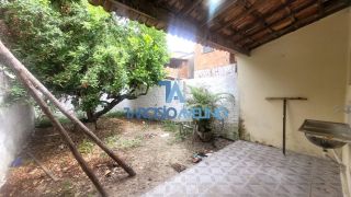 Casa 2/4 na Coroa do Meio