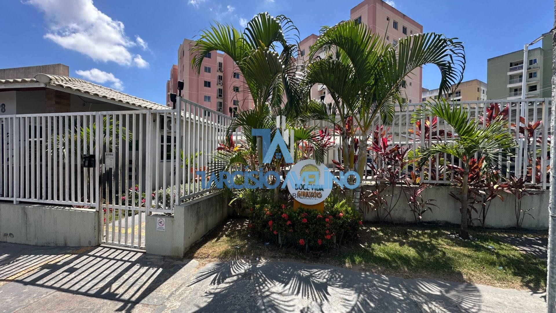 Apartamento 2/4 com 1 suíte - Cond. Doce Vida Girassóis - Próx. UFS