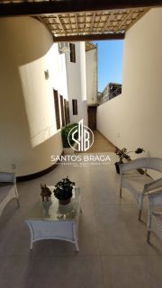 Casa espaçosa à venda na Praia de Guaibim – Valença/BA