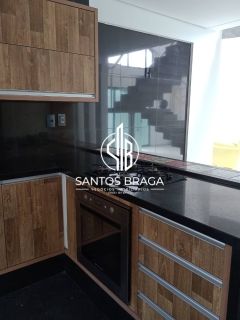 Linda Casa no Condomínio Inter Villas em Buraquinho