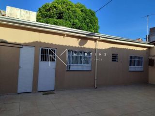 Casa à Venda com 3 quartos no bairro Aruana em Aracaju