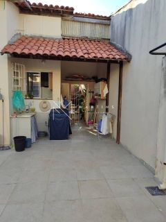 Casa à Venda com 3 quartos no bairro Aruana em Aracaju