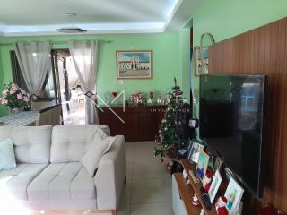 Casa de Condomínio à Venda 3 quartos, 1 suítes - Bairro Aruana
