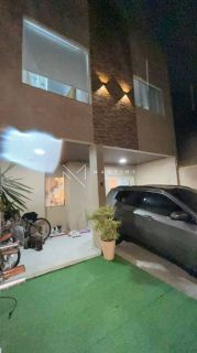 Casa Para Vender com 3 quartos 1 suítes no bairro Aruana em Aracaju