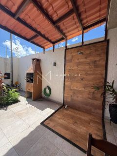 Casa Para Vender com 4 quartos - Luar da Barra