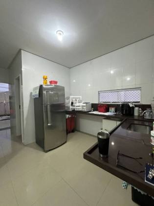 Casa com 5 quartos à Venda, Jabotiana - Aracaju