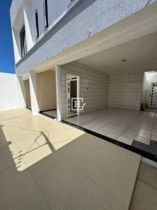 Casa com 5 quartos à Venda, São Conrado - Aracaju