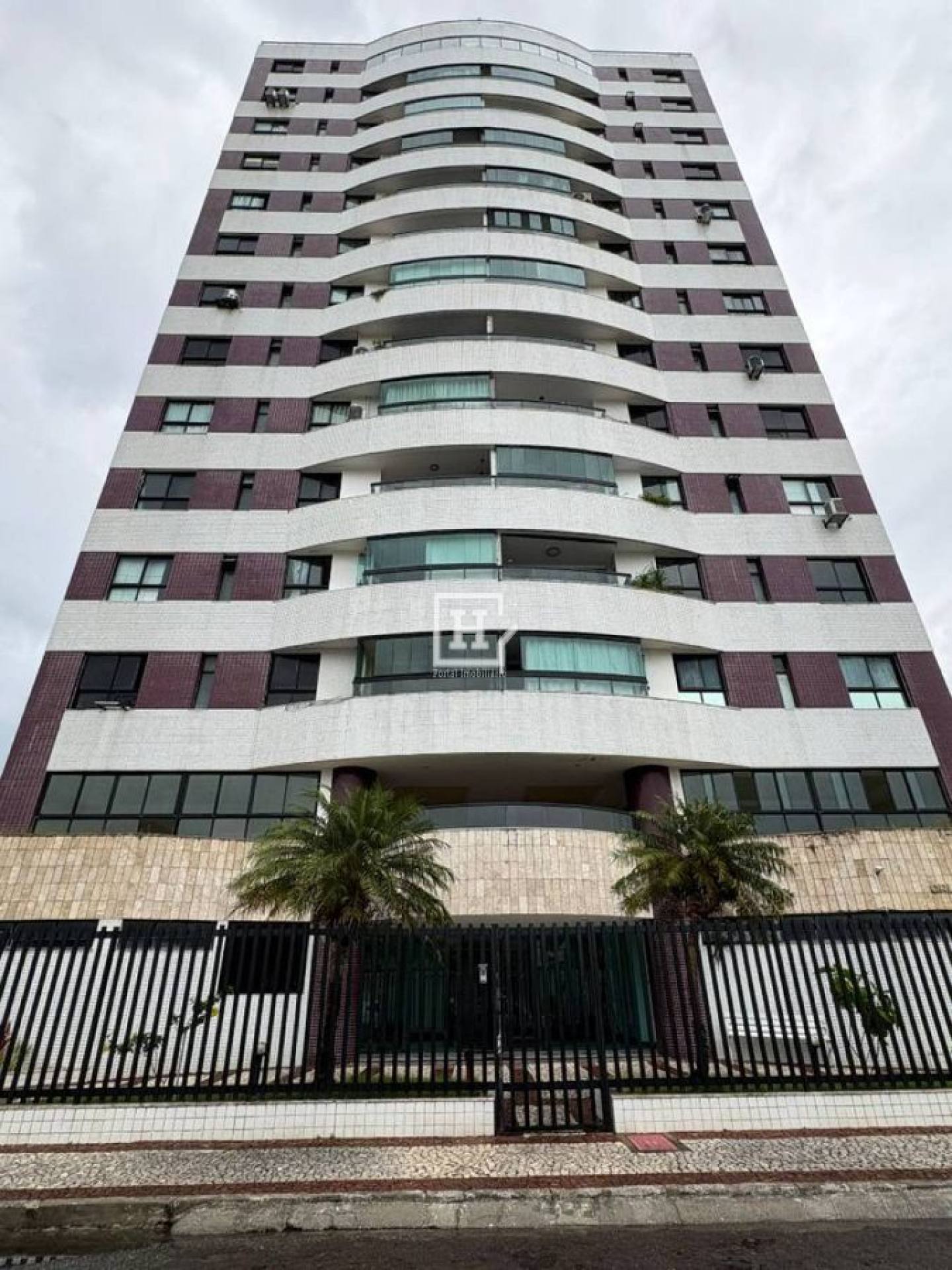 Apartamento com 4 Quartos à Venda no Edifício Orlando Maia, Salgado Filho - Aracaju