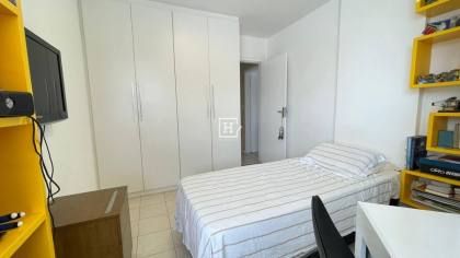 Apartamento com 3 Quartos e 2 Vagas à Venda no Condomínio Oscar Dantas, Atalaia