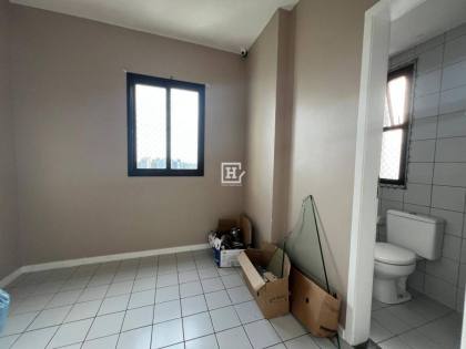 Apartamento com 124 m² à Venda no Edifício José Machado de Souza, Grageru