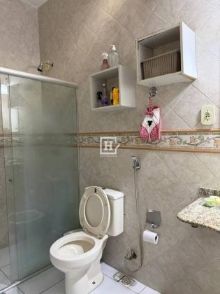 Casa com 6 Quartos à Venda no Luzia - Aracaju