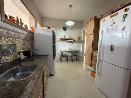 Casa com 6 Quartos à Venda no Luzia - Aracaju