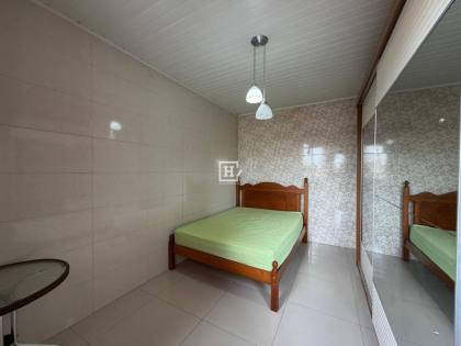 Casa com 6 Quartos à Venda no Luzia - Aracaju